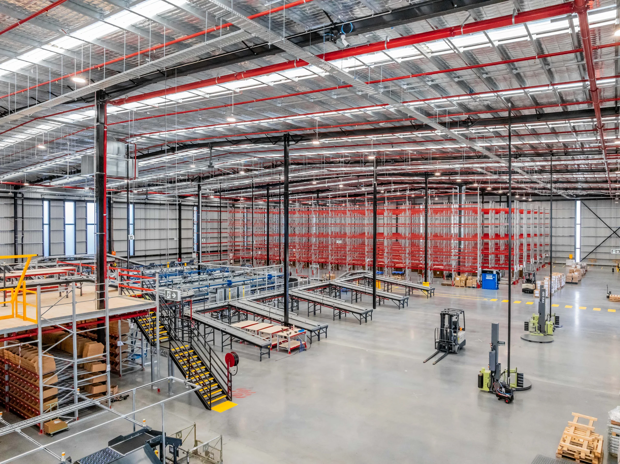 Glassons integrated retail and e-commerce fulfilment warehouse in Bankstown