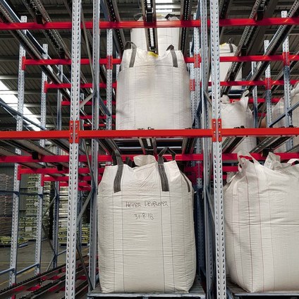 Ridley Agriproducts selective pallet racking installation