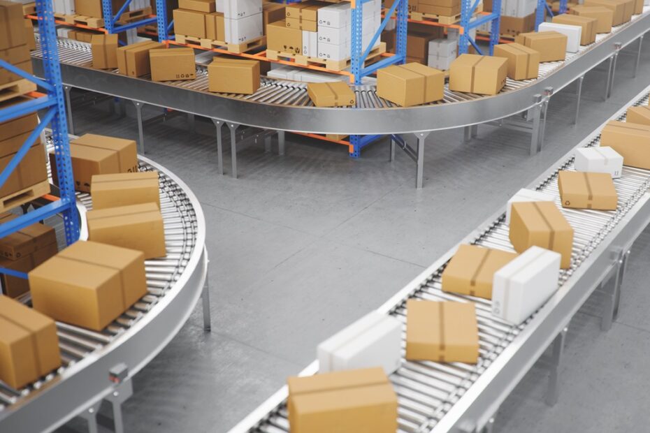 packages travelling on conveyor systems